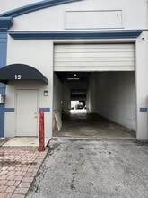 1920 NW 18th St, Pompano Beach, FL à louer Photo intérieure- Image 1 de 4