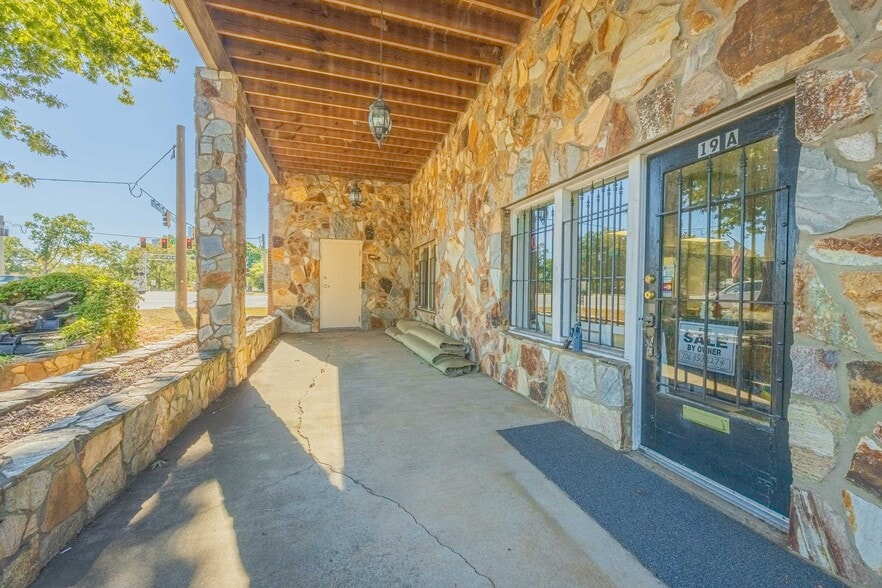 19 Glenn Carrie Rd, Hull, GA à vendre - Photo du bâtiment - Image 2 de 10