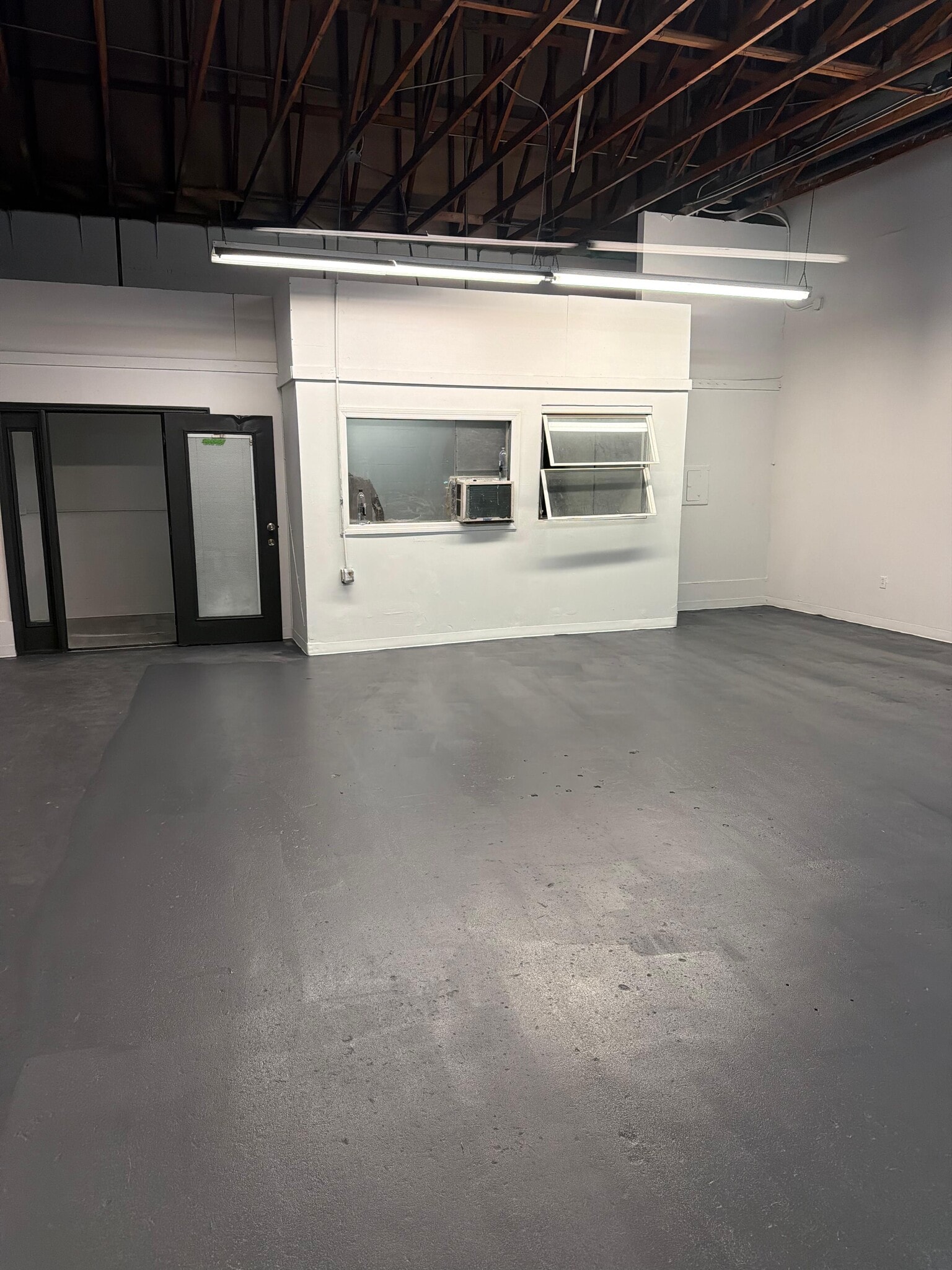 4590 Babcock St NE, Palm Bay, FL for lease Interior Photo- Image 1 of 2