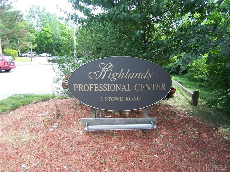 2 Stowe Rd, Peekskill, NY à vendre Photo principale- Image 1 de 7