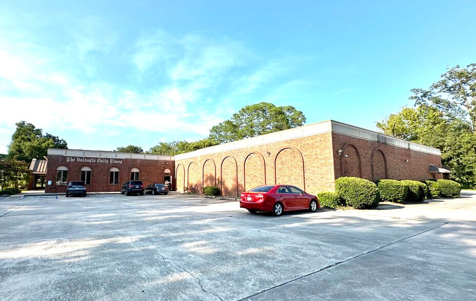 201 N Troup St, Valdosta, GA à vendre - Photo du bâtiment - Image 3 de 44