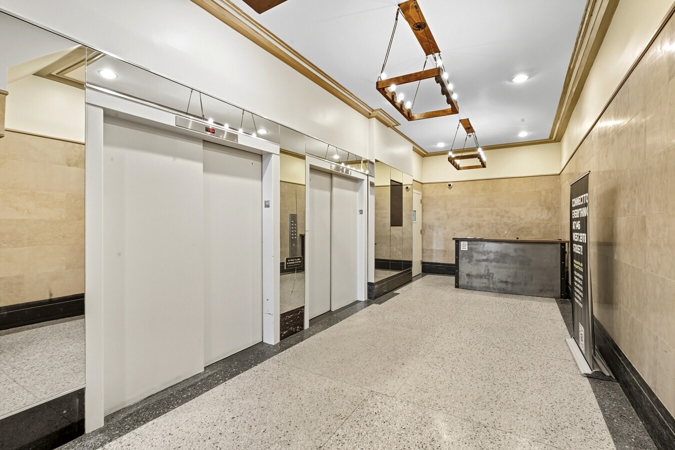 146 W 29th St, New York, NY 10001 - Unité 5RE - - Hall d’entrée - Image 2 of 4