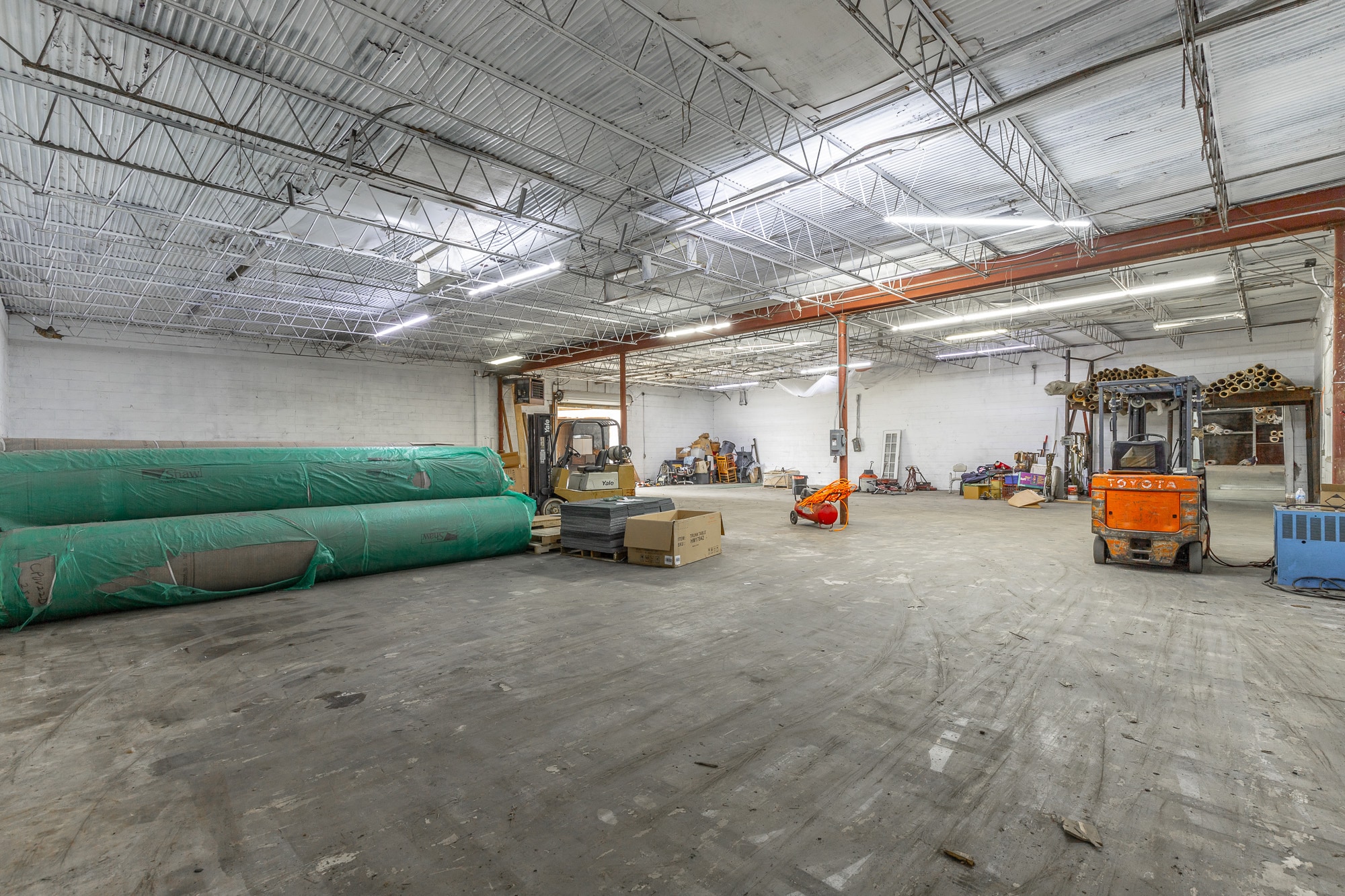 360 Carbondale Rd SW, Dalton, GA à vendre Photo intérieure- Image 1 de 7