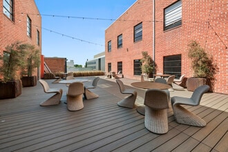 139-147 S Beverly Dr, Beverly Hills, CA for lease Building Photo- Image 2 of 11