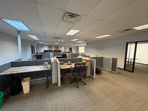 2170 Velp Ave, Green Bay, WI for sale Interior Photo- Image 2 of 6