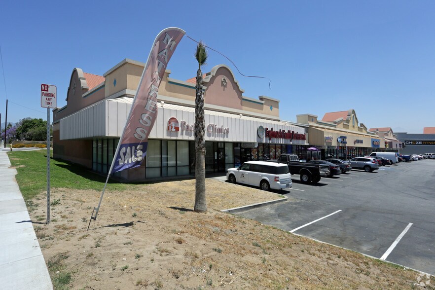 1501-1519 S Riverside Ave, Rialto, CA à louer - Photo du bâtiment - Image 1 de 6