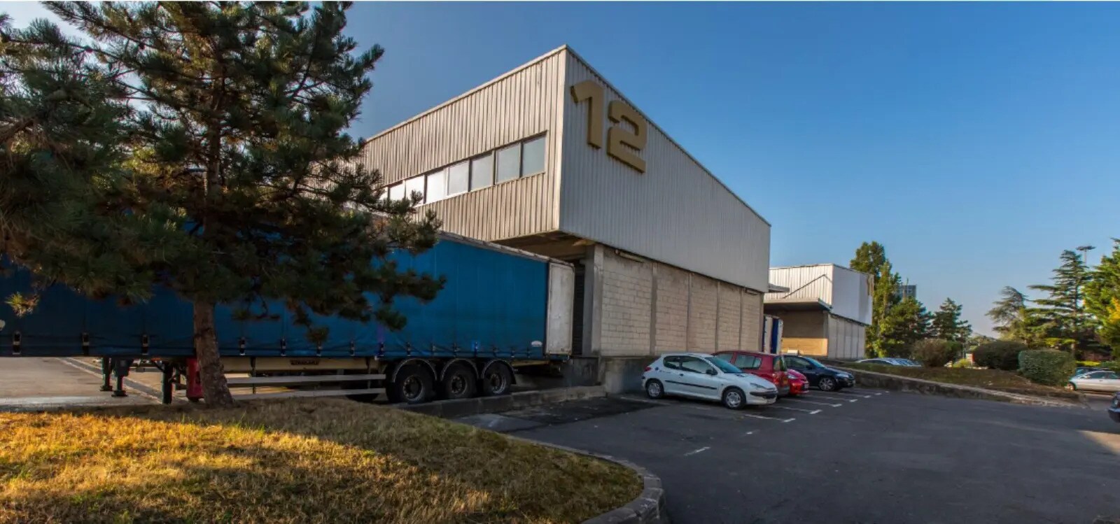 Industriel dans Aulnay-sous-Bois à louer Photo du bâtiment- Image 1 de 5