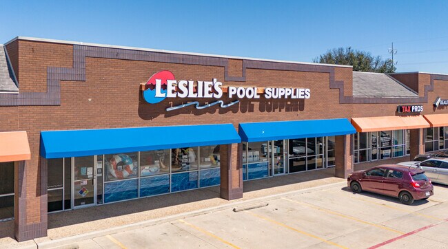 Plus de détails pour 6601 Watauga Rd, Watauga, TX - Bureau/Commerce de détail, Commerce de détail à louer