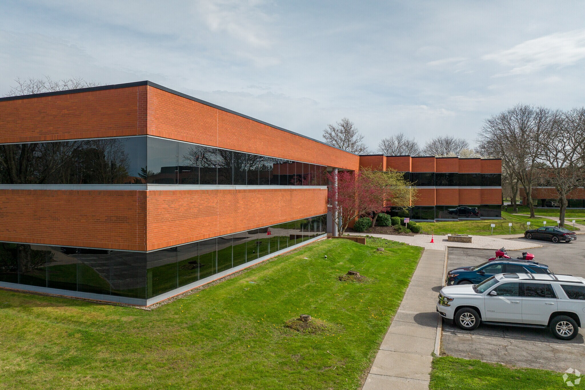 220 Salina Meadows Pky, Syracuse, NY à louer Photo principale- Image 1 de 22