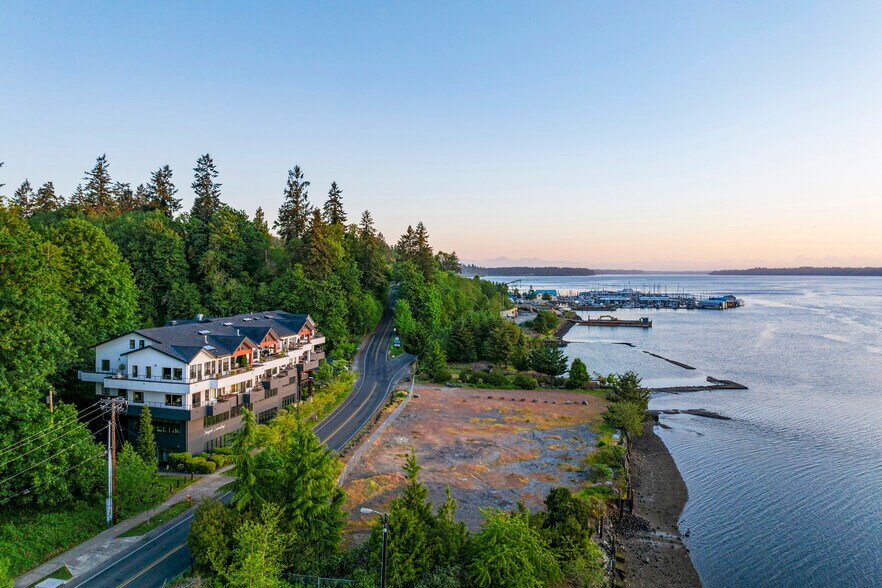 1801 W Bay Dr, Olympia, WA à louer - Photo du bâtiment - Image 3 de 12