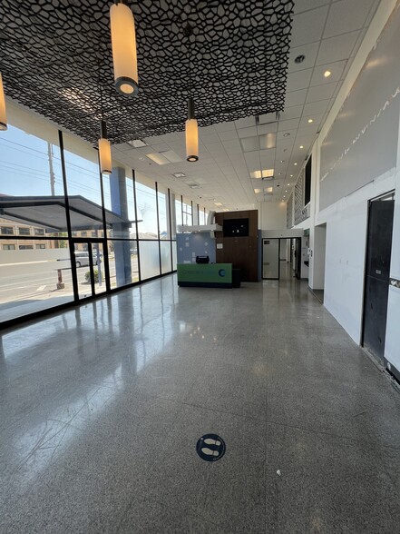 3308 Tulane Ave, New Orleans, LA for lease - Interior Photo - Image 2 of 7