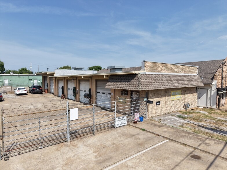 113 N Lyndalyn Ave, DeSoto, TX à vendre - Photo du bâtiment - Image 1 de 22