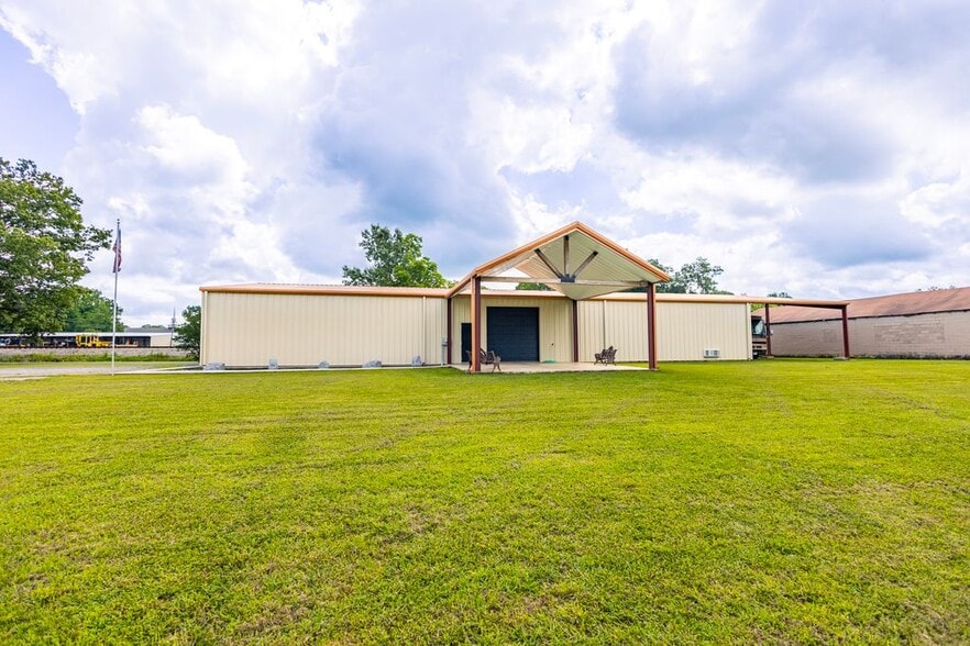 2418 US-31, Falkville, AL à vendre - Photo du bâtiment - Image 2 de 35