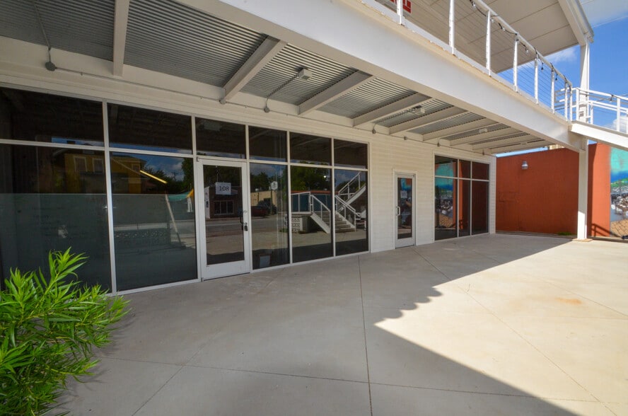 1510 W Magnolia Ave, Fort Worth, TX à louer - Photo du bâtiment - Image 2 de 15