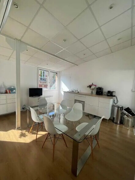 23 Rue Édouard Nieuport, Suresnes à louer - Photo intérieure - Image 3 de 9
