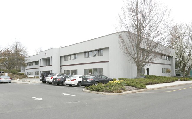 Plus de détails pour 39 Avenue At the Cmn, Shrewsbury, NJ - Bureau, Bureau/Médical à louer