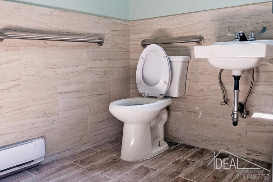 69 Underhill Ave, Brooklyn, NY à vendre - Photo du bâtiment - Image 2 de 6