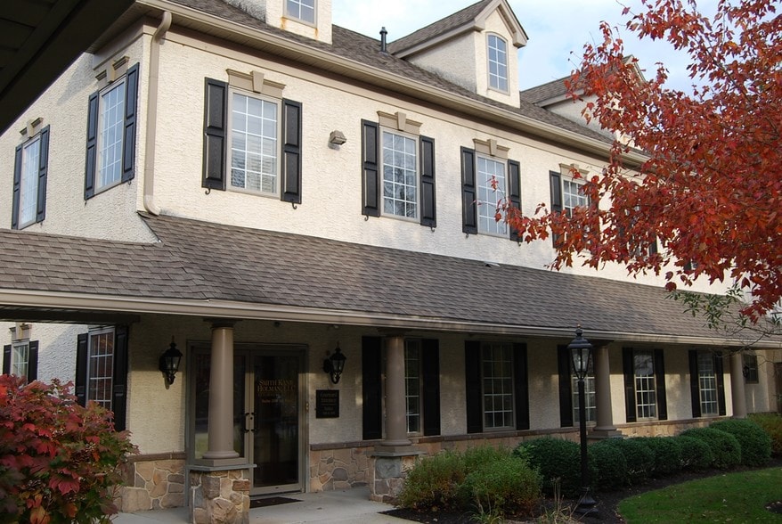 112 Moores Rd, Malvern, PA for sale - Building Photo - Image 3 of 6