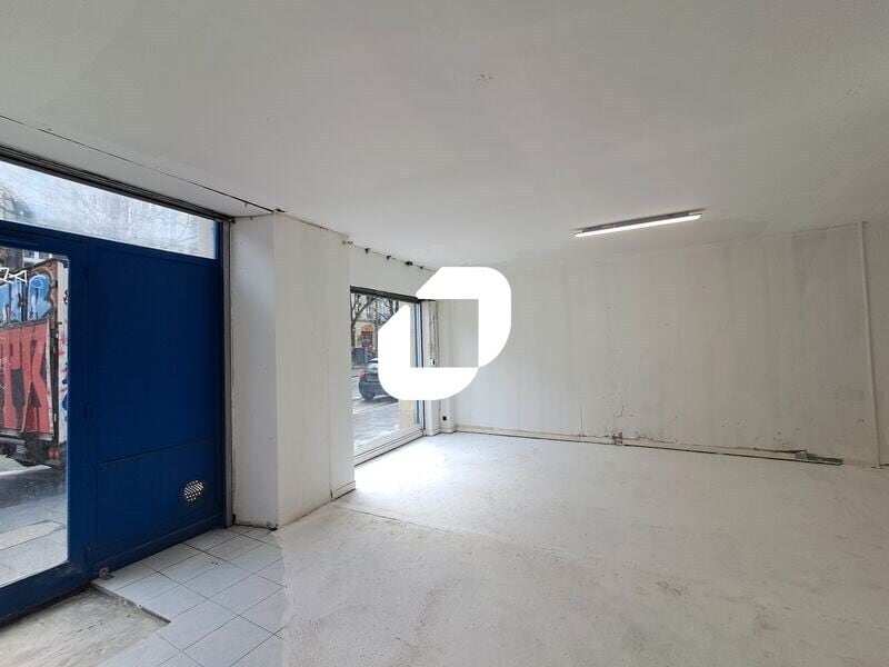 Office in Bordeaux for sale Interior Photo- Image 1 of 11