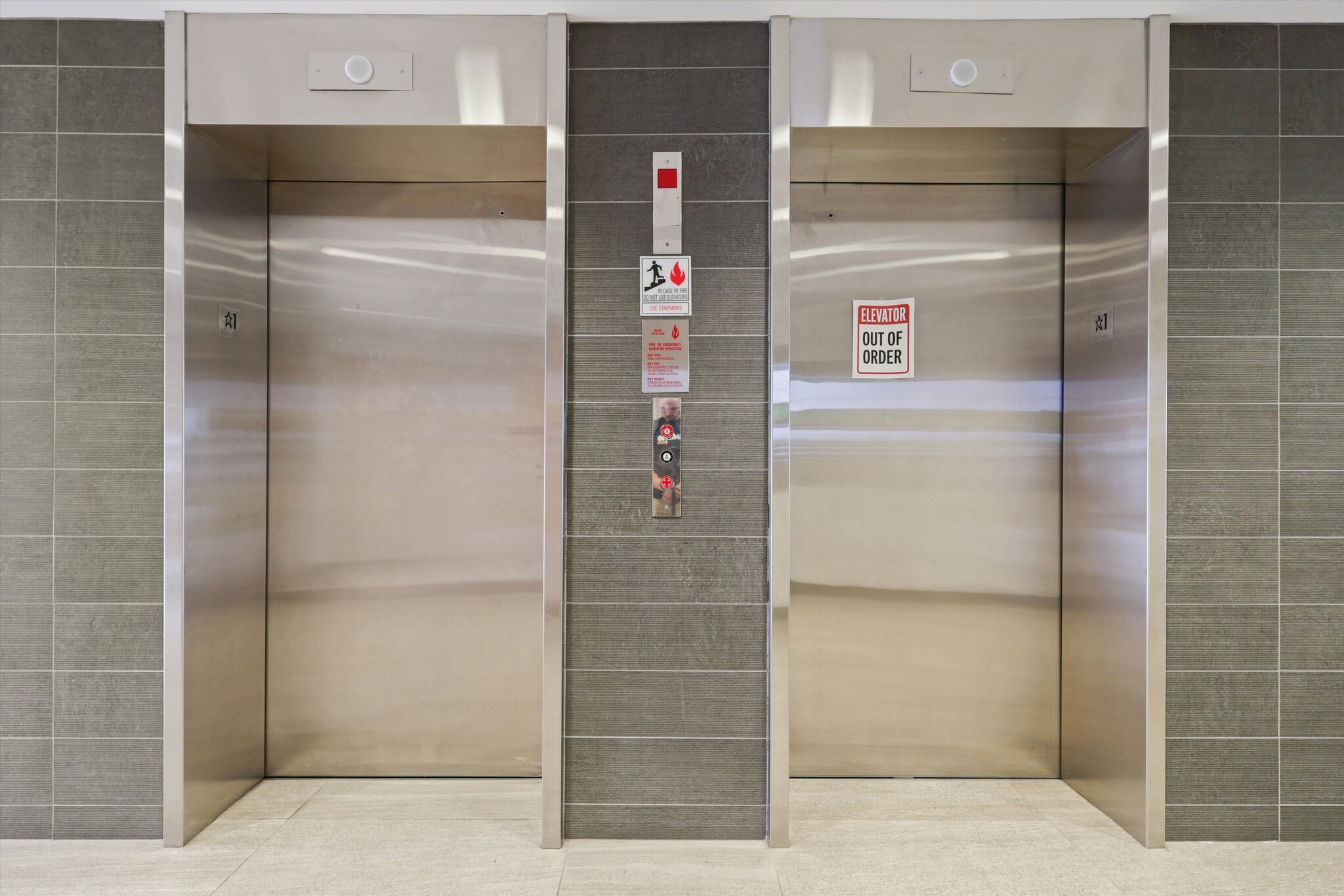 2 Pidgeon Hill Dr, Sterling, VA for lease Interior Photo- Image 1 of 10