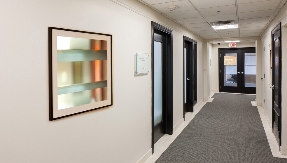 77 Monroe Center St NW, Grand Rapids, MI à louer - Photo du bâtiment - Image 2 de 8