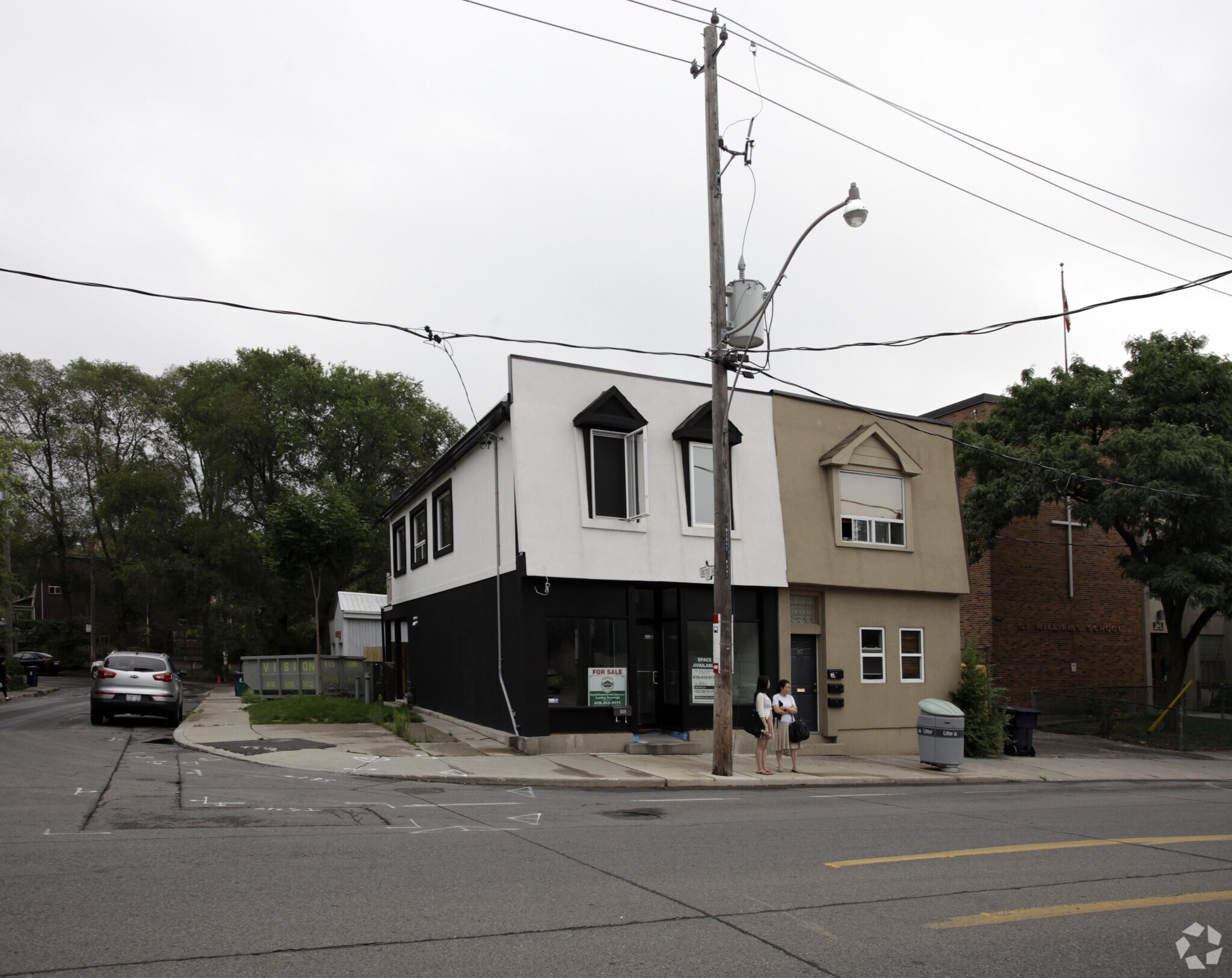 347-349 Jones Ave, Toronto, ON à vendre Photo principale- Image 1 de 3