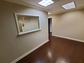 121 W Forsyth St, Jacksonville, FL for lease Interior Photo- Image 2 of 7