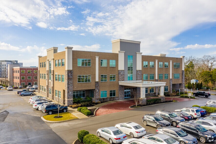 5000 Crossings Cir, Mount Juliet, TN à louer - Photo du bâtiment - Image 1 de 5