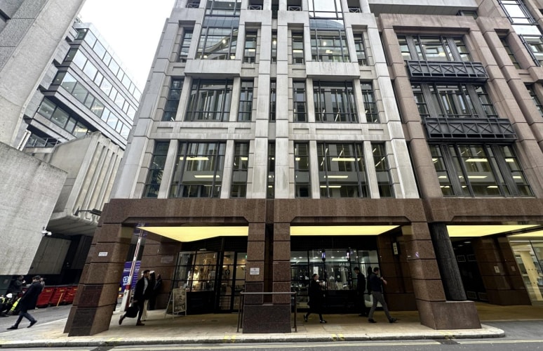 25 Copthall Ave, Londres à louer Photo du bâtiment- Image 1 de 1