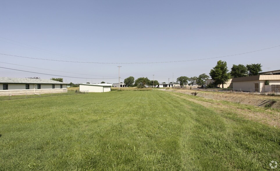 5210 Cornhusker Hwy, Lincoln, NE for sale - Primary Photo - Image 1 of 6