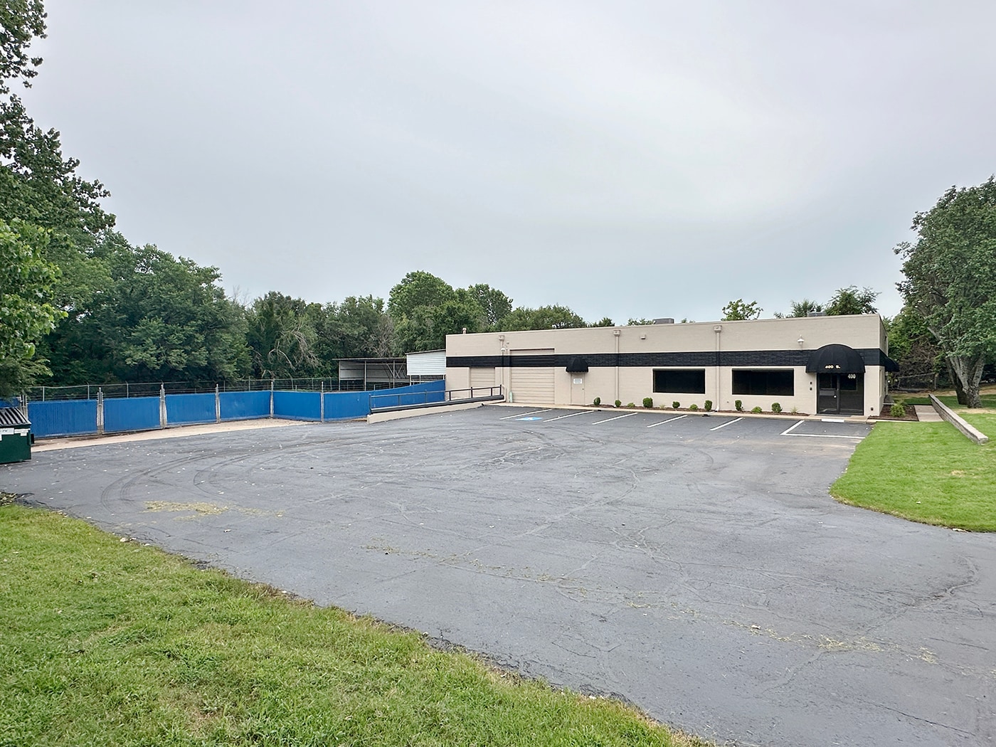 400 S Coltrane Rd, Edmond, OK for lease Building Photo- Image 1 of 10