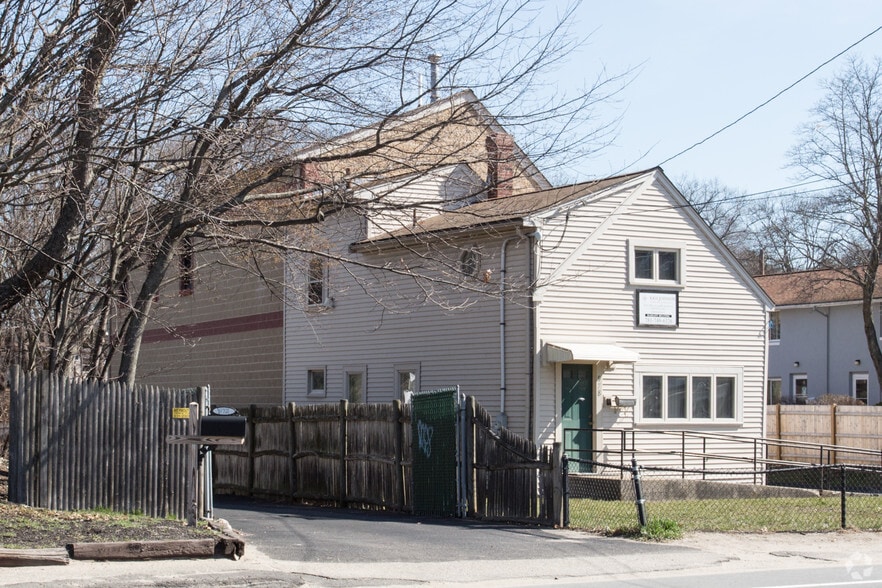 978 Washington St, Weymouth, MA for lease - Building Photo - Image 3 of 11