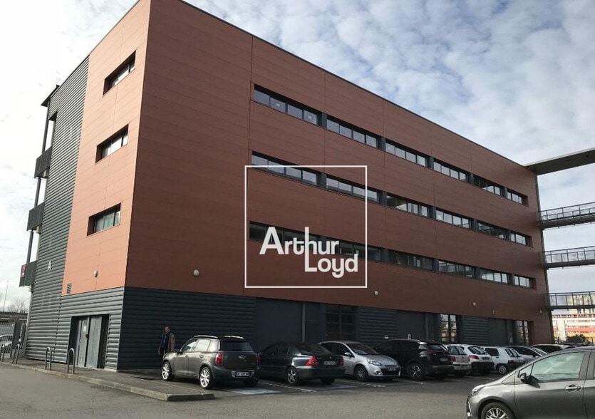 9 Rue Louis Courtois De Viçose, Toulouse à louer - Photo du bâtiment - Image 2 de 2