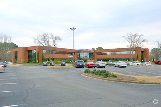 More details for 840 Greenbrier Cir, Chesapeake, VA - Office for Sale