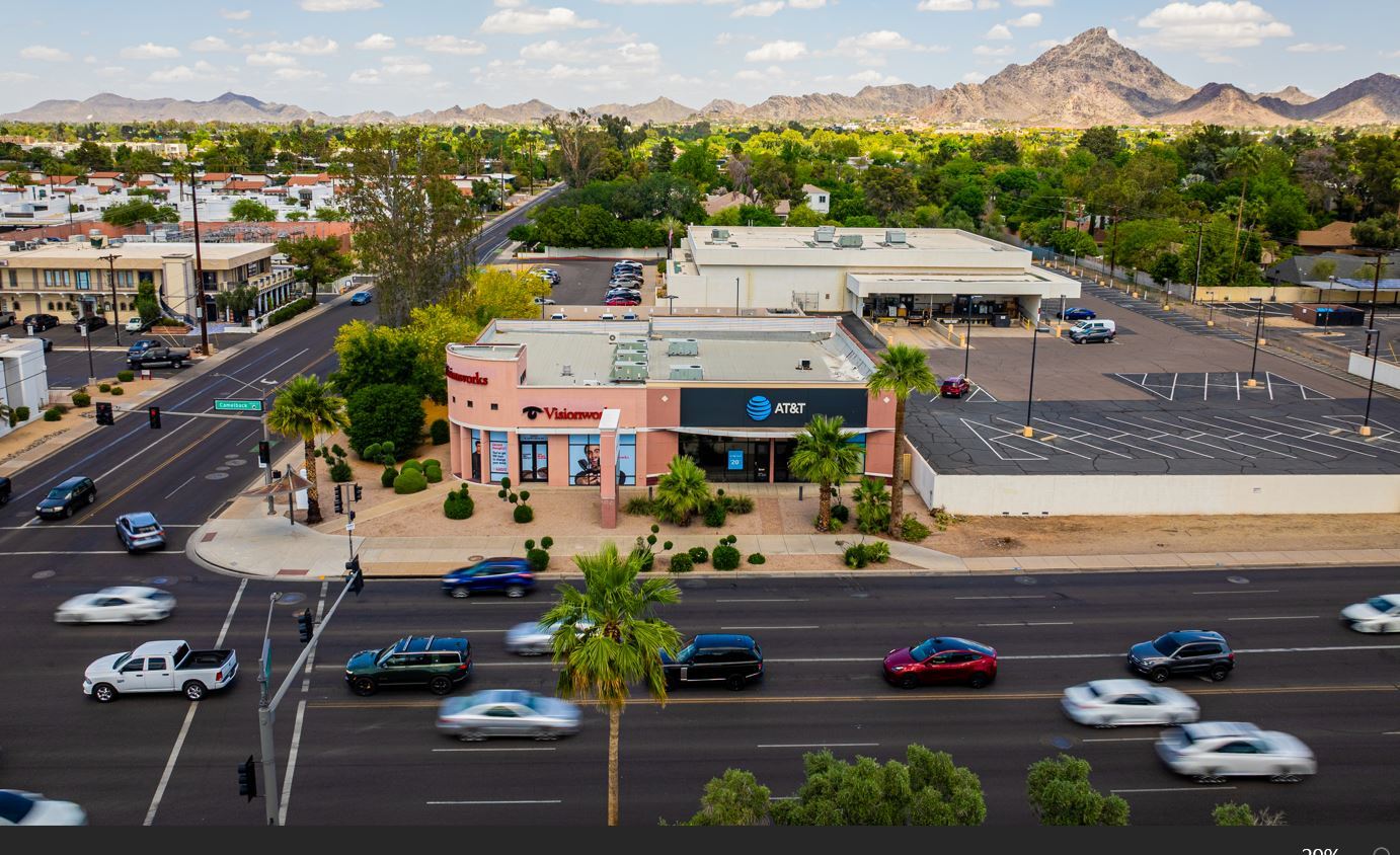 2002 E Camelback Rd, Phoenix, AZ à vendre Photo du bâtiment- Image 1 de 1