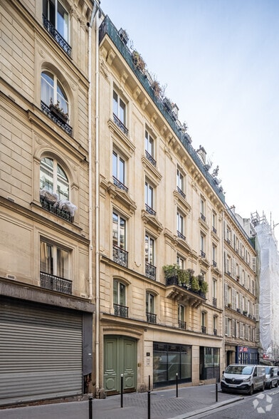 72 Rue D'Hauteville, Paris for lease - Primary Photo - Image 1 of 19