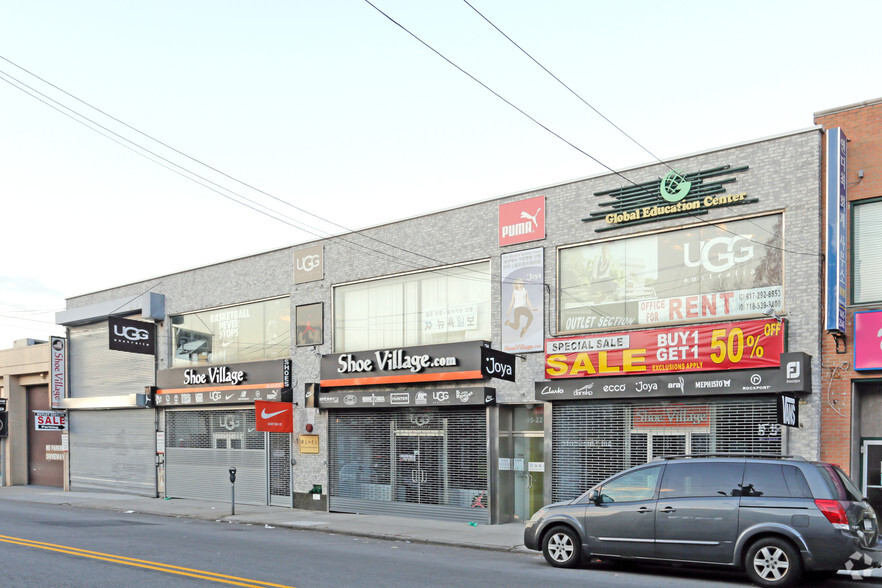 4522-4528 162nd St, Flushing, NY for lease - Primary Photo - Image 1 of 6