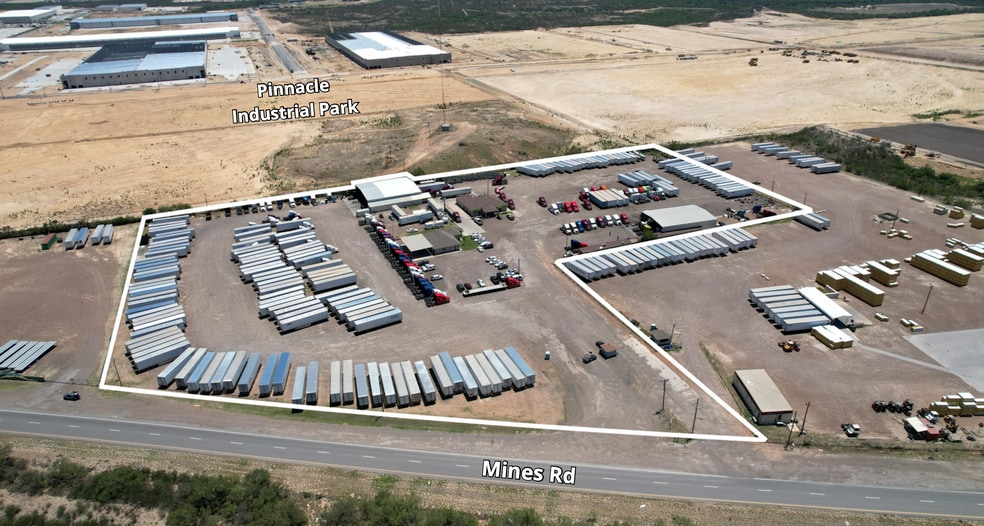 20951 Mines Rd, Laredo, TX for lease - Building Photo - Image 2 of 11