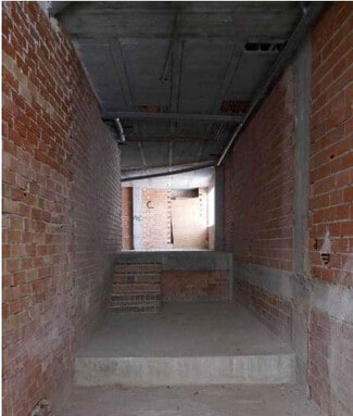 Plus de détails pour Commerce de détail à louer