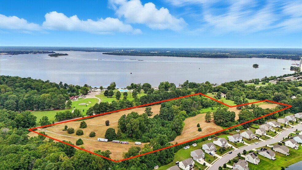 1100 Jordan Point Road, North Prince George, VA à vendre - Photo du bâtiment - Image 2 de 28