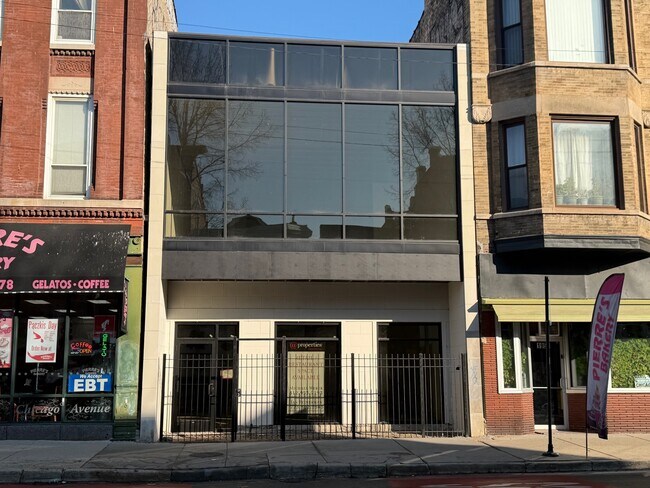 Plus de détails pour 1954 W Chicago Ave, Chicago, IL - Commerce de détail à vendre