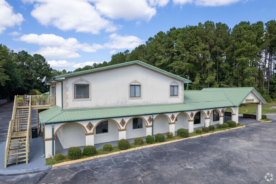 3888 US Highway 17, Richmond Hill, GA for sale - Primary Photo - Image 1 of 1