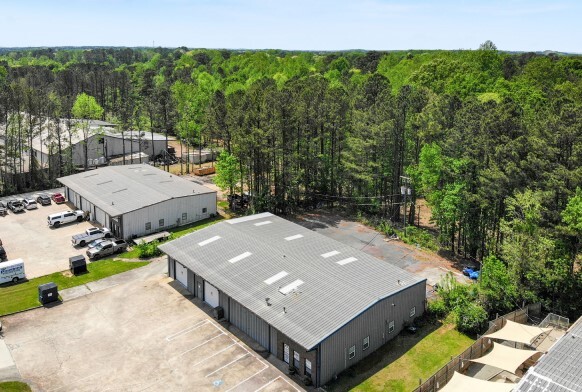 4435 Acworth Industrial Dr NW, Acworth, GA à vendre - Photo du bâtiment - Image 1 de 5