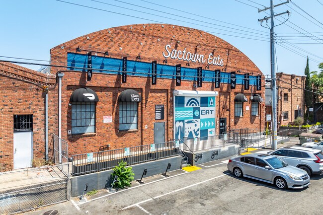 Plus de détails pour 1501 N C St, Sacramento, CA - Commerce de détail à louer