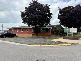 Plus de détails pour 127 S Stewart St, Bremen, IN - Bureau à vendre