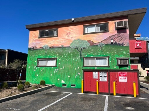 4730 Marconi Ave, Carmichael, CA à vendre - Photo du bâtiment - Image 3 de 11