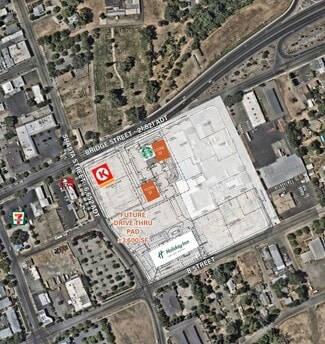 Plus de détails pour 360 Bridge St, Yuba City, CA - Bureau/Commerce de détail, Commerce de détail à louer