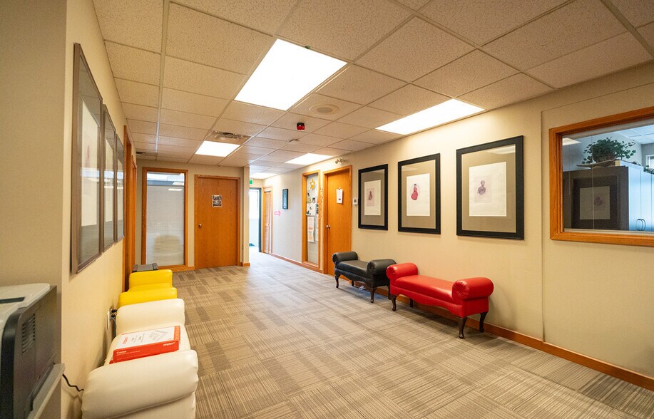 255 Sherbrook St, Winnipeg, MB à louer - Photo du bâtiment - Image 2 de 15