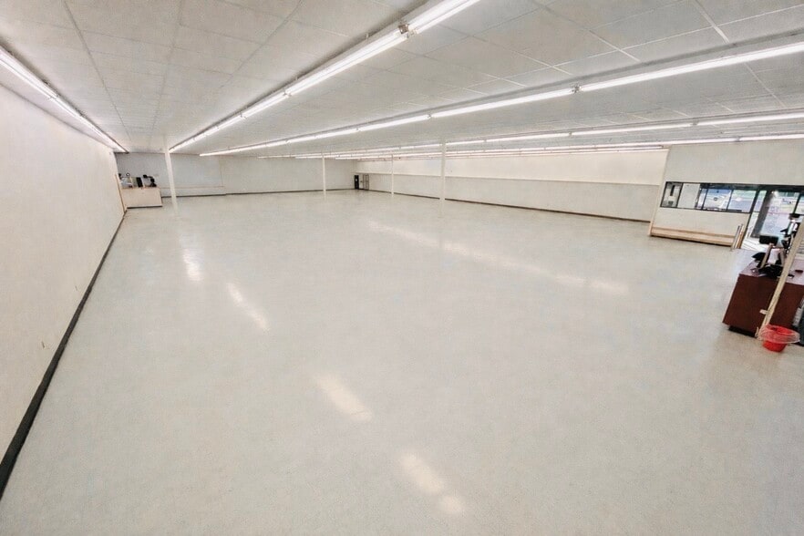 4539 Teays Valley Rd, Scott Depot, WV for lease - Building Photo - Image 3 of 12