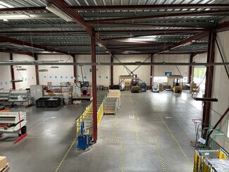 Plus de détails pour Local d'activités à louer